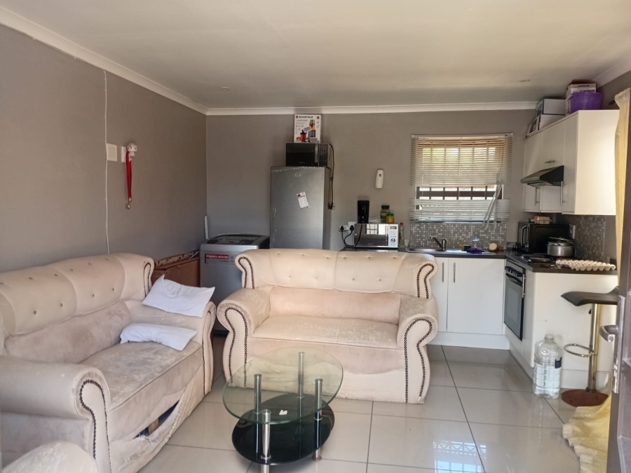 1 Bedroom Property for Sale in Vincent Eastern Cape